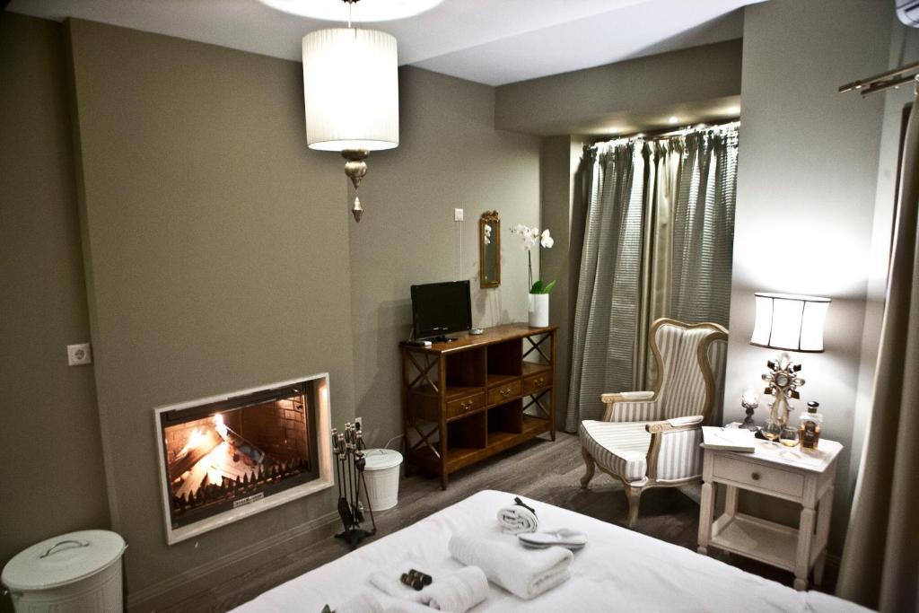 Melies Boutique Hotel Káto Loutrákion Quarto foto